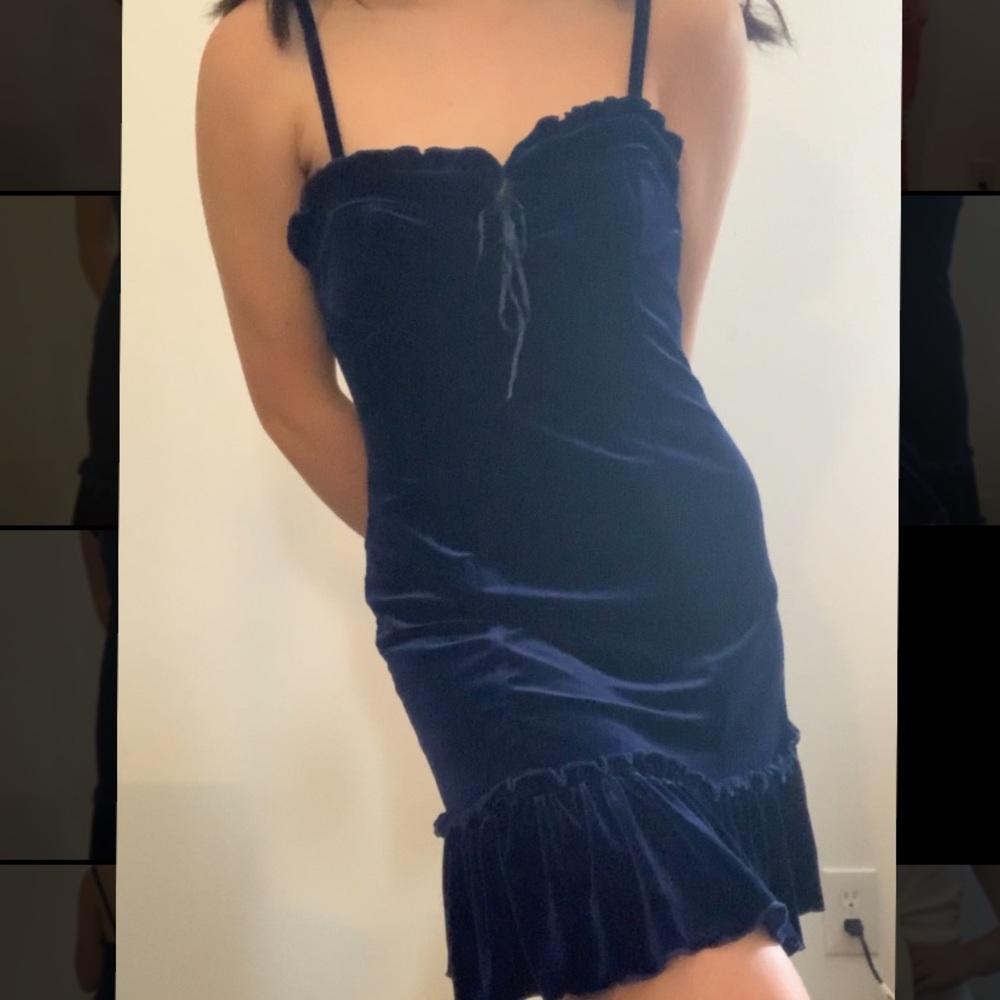 Vintage navy blue velvet dress